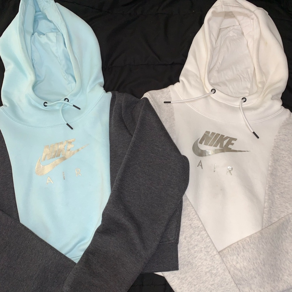 Women’s Nike Cropped Hoodie size Large